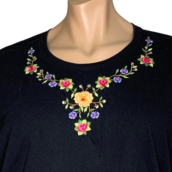 Veranesi Top Embroidery Multicolored Flowers Short Sleeve Pullover Size 2X - Picture 2 of 7